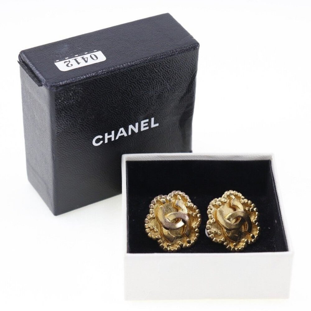 CHANEL Earring vintage Plated Gold 17.4g Women - Picture 2 of 8